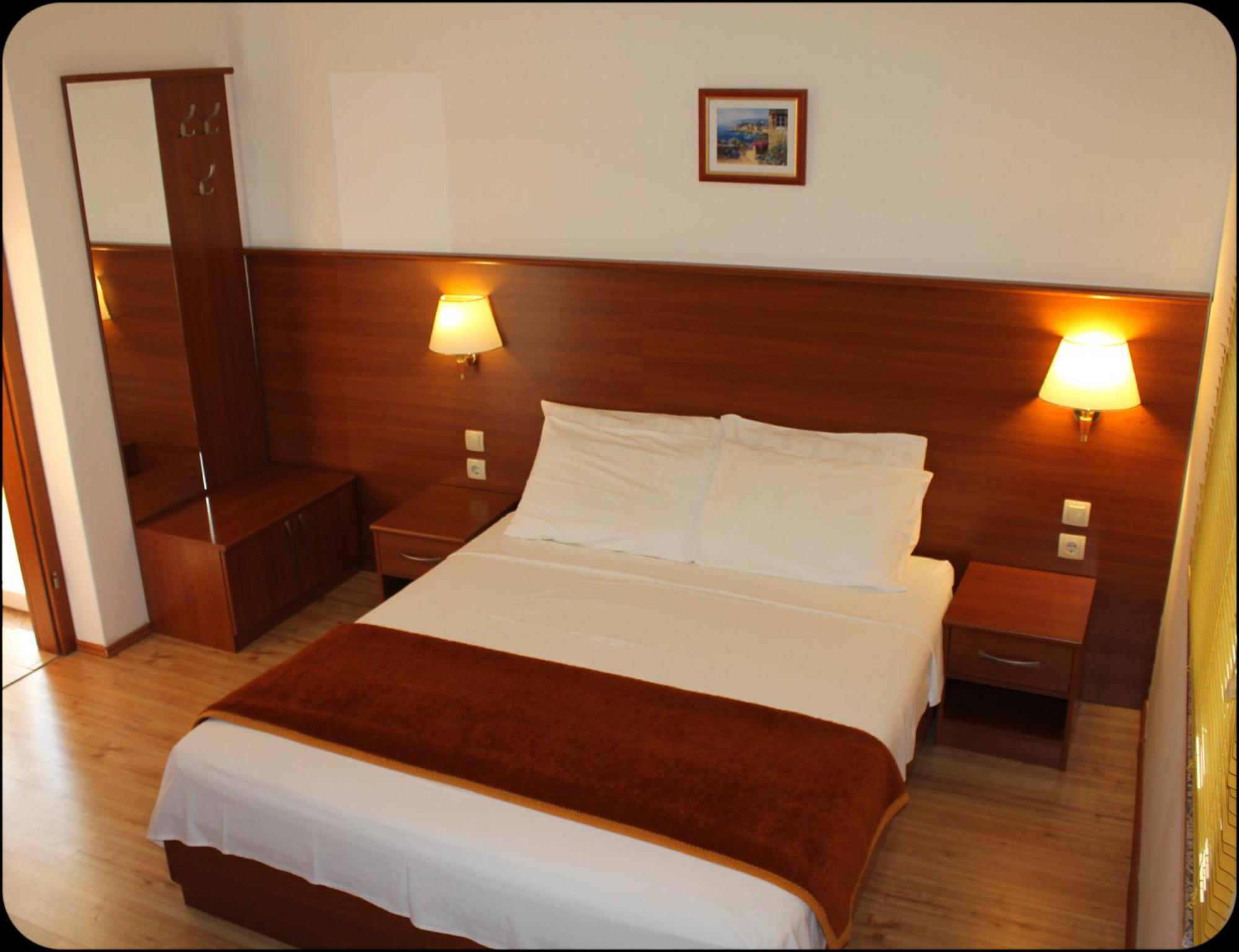 Gargamelo Pension Пореч Екстер'єр фото